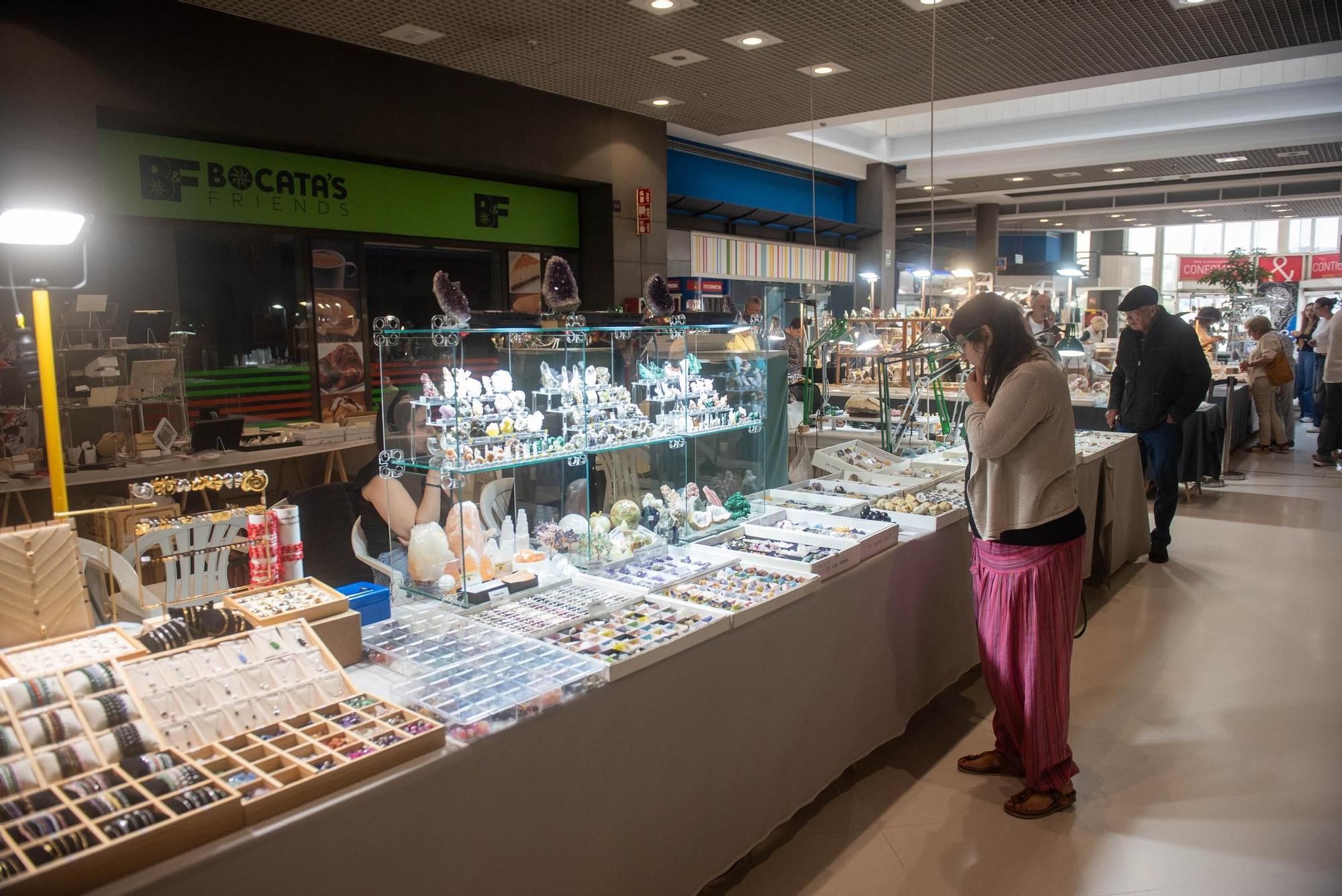 Los Rosales acoge la primera feria de minerales en A Coruña