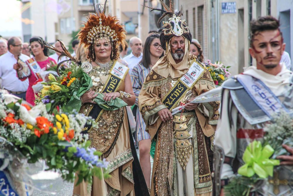 Los rojaleros demostraron ayer la devoción que sienten por su patrón durante la ofrenda de flores.