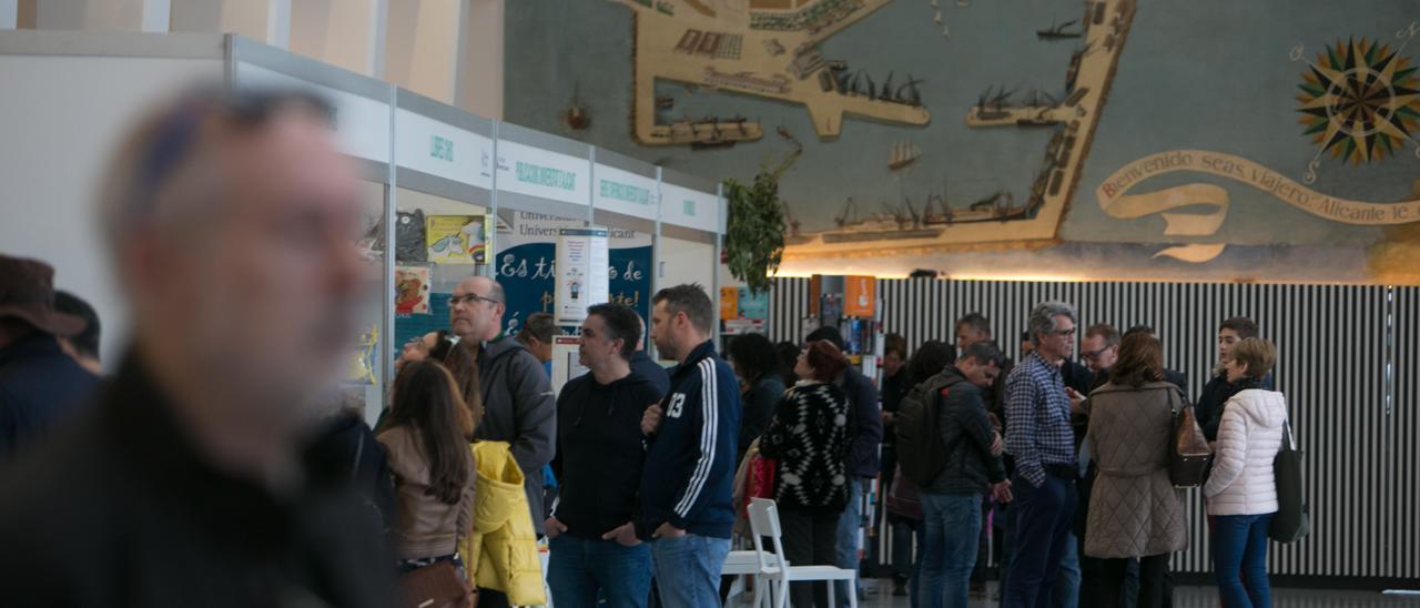 Interior del edificio Séneca en Alicante, donde se realizará el casting