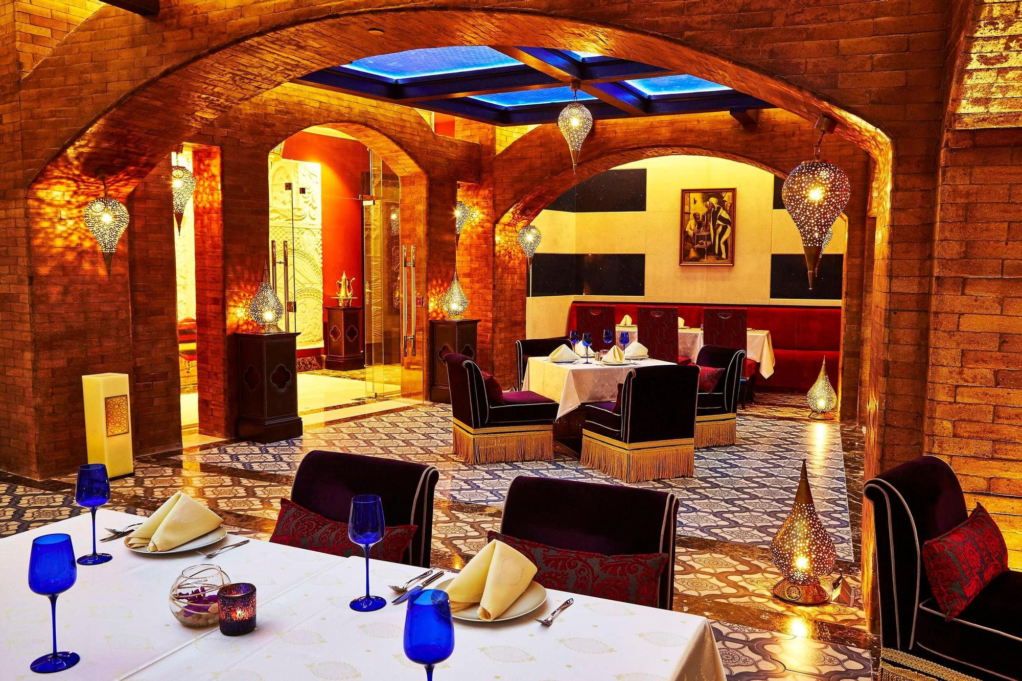 Bab Al Qasr.