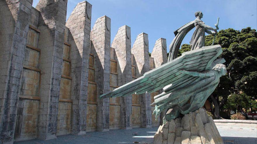 Monumento de Juan de Ávalos en Santa Cruz de Tenerife.