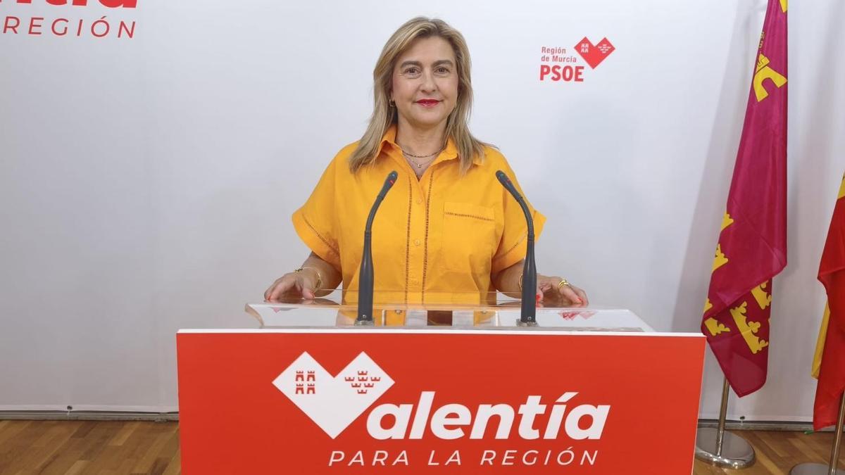 Carmina Fernández, portavoz del PSOE en la Asamblea Regional.