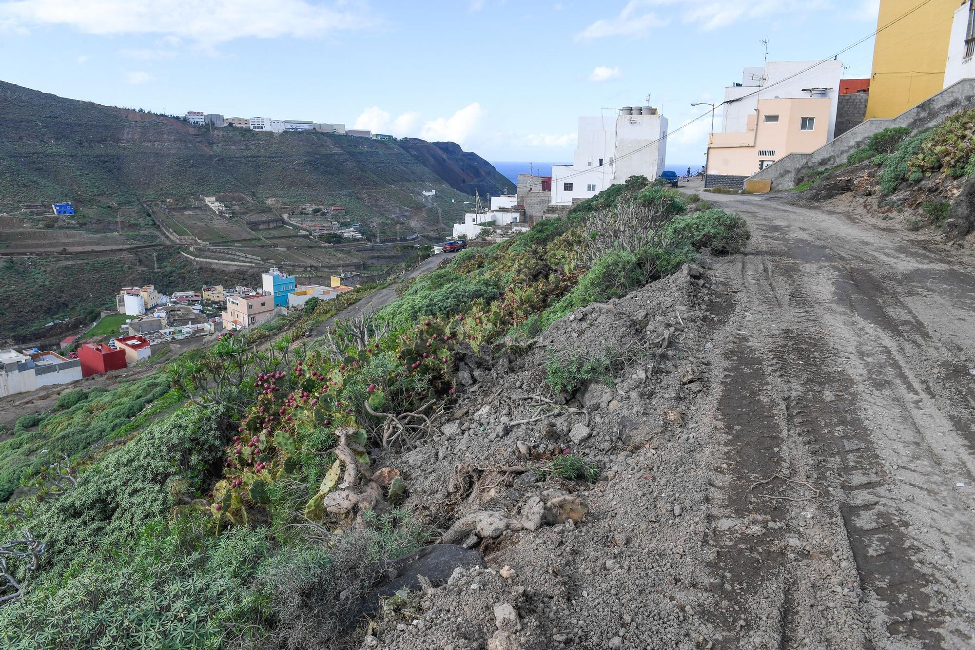 Desprendimientos en el barrio de Ladera Alta por las últimas lluvias