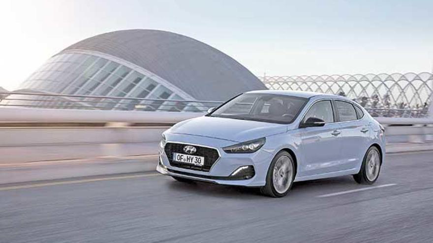 Un coupé de lo más versátil: Hyundai i30 fastback