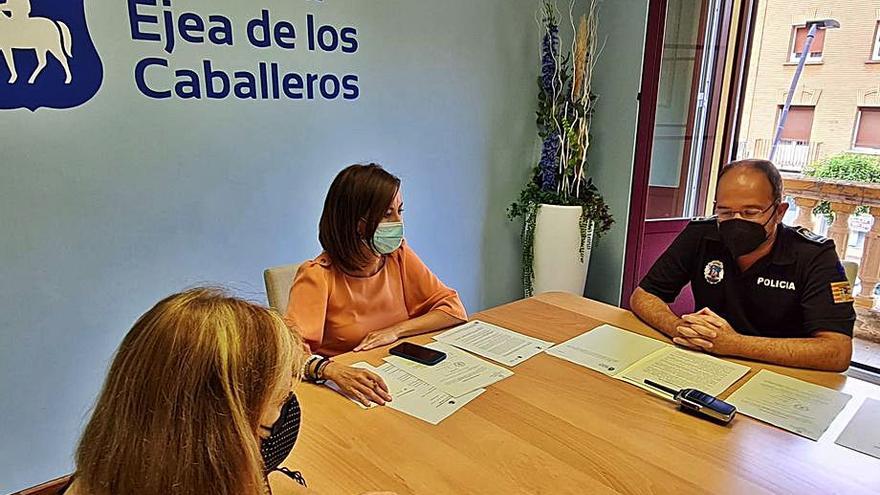 La alcaldesa solicitó más efectivos de seguridad para estos días. |