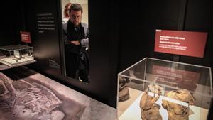 El ’president’ Pere Aragonès, durante la inauguración de la exposición en el Palau Robert