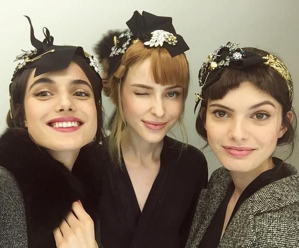 Blanca Padilla en el backstage de Dolce & Gabbana