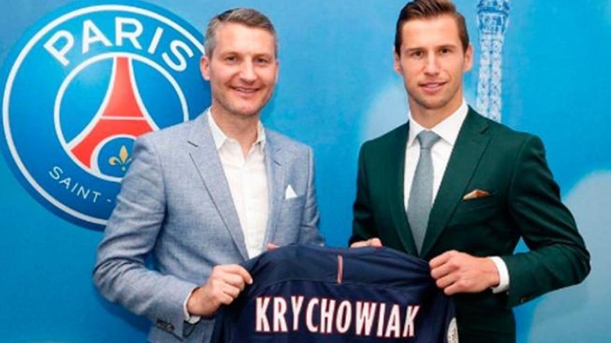 Krychowiak, con la elástica del PSG.