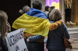 Oltra pide que no se traslade a familias ucranianas en coches por la presencia de mafias