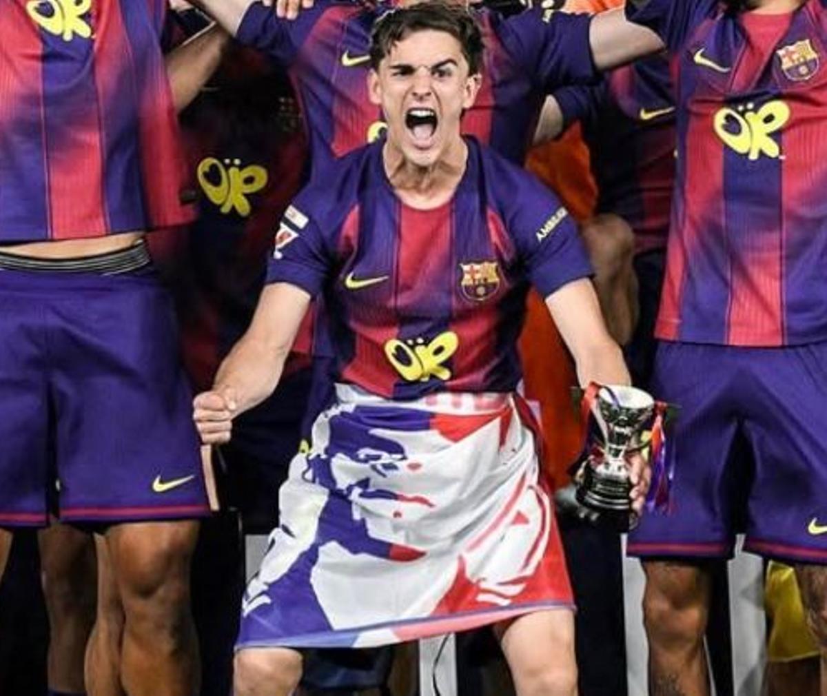 Gavi celebra los títulos del Barça con una bandera muy especial