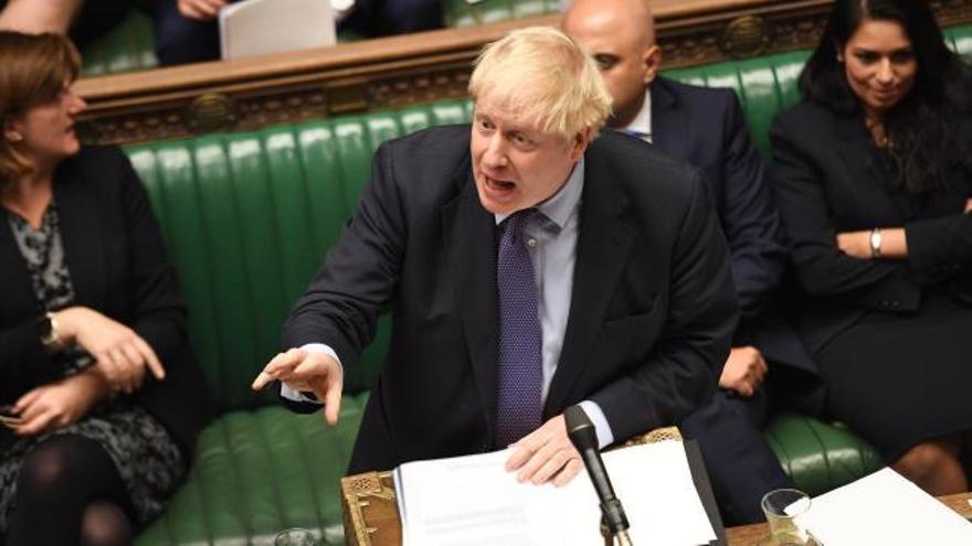 Johnson fracasa en el Parlamento en su intento por aprobar un 'Brexit' por la vía de urgencia