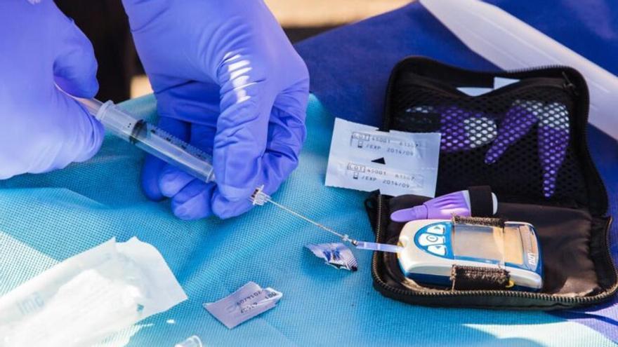 Un trasplante de células madre logra por primera vez revertir la diabetes de una mujer