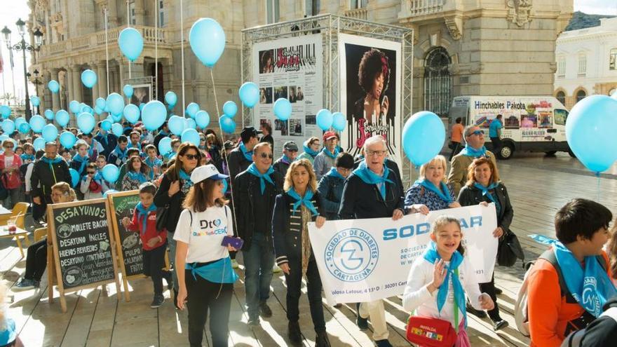 Una marcha conciencia sobre la detención precoz de la diabetes y pide más avances