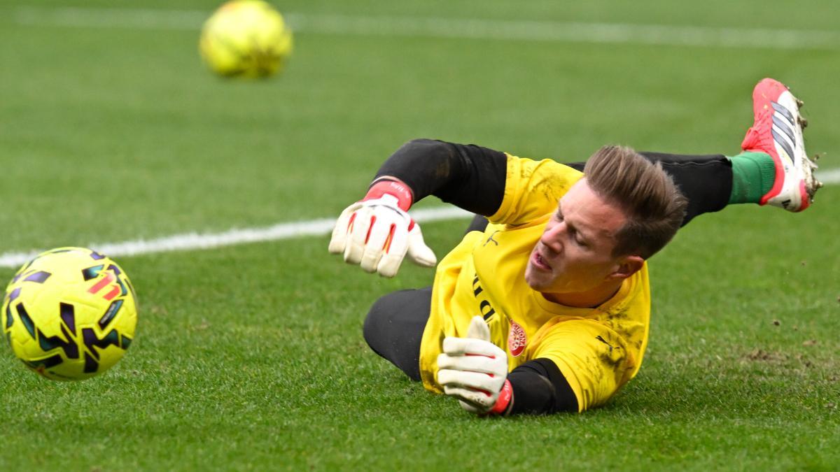 Ter Stegen, entrenando con el Girona
