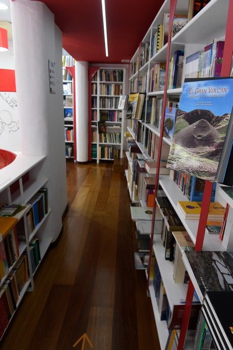 La Librería del Cabildo de Gran Canaria se renueva al cumplir 25 años