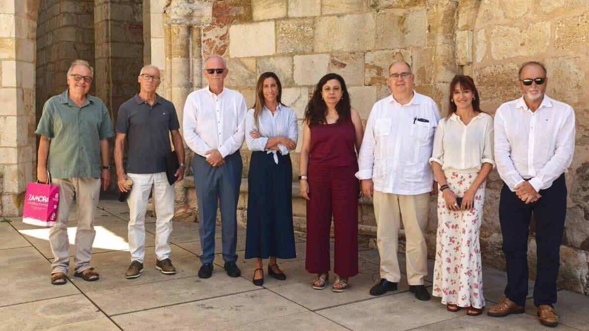 Asistentes a la asamblea de la Red de Cooperación de Ciudades en la Ruta de la Plata, celebrada en Zamora