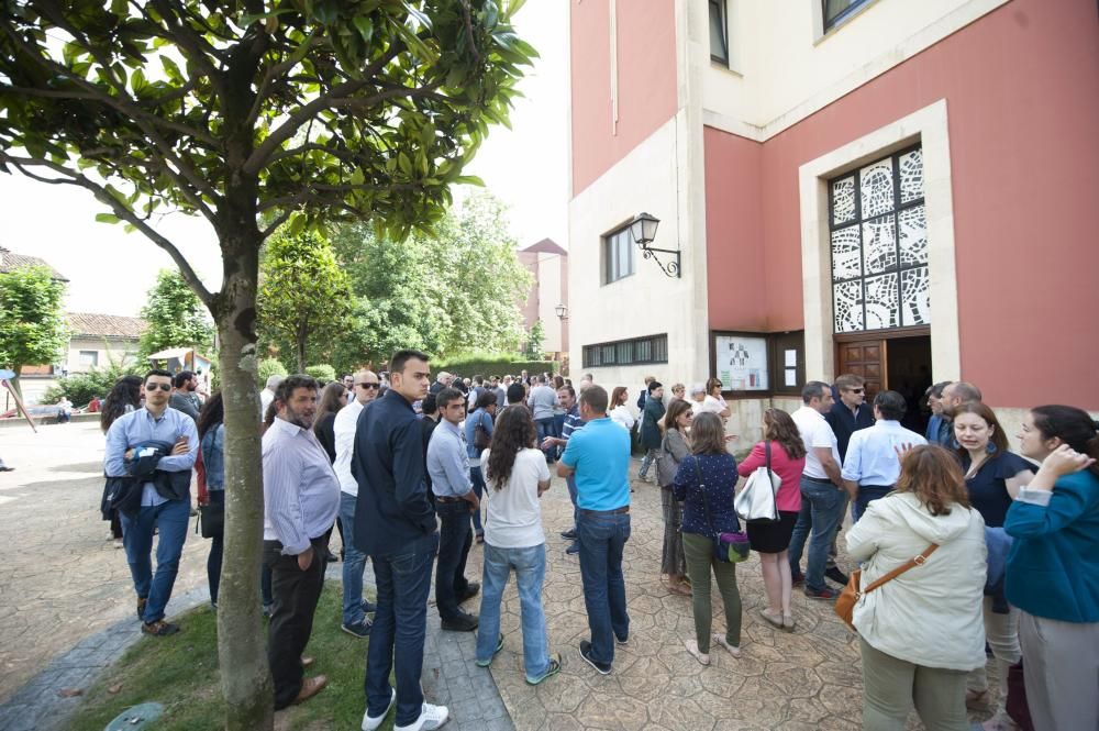 Funeral del cofrade de los estudiantes en la iglesia de San Javier