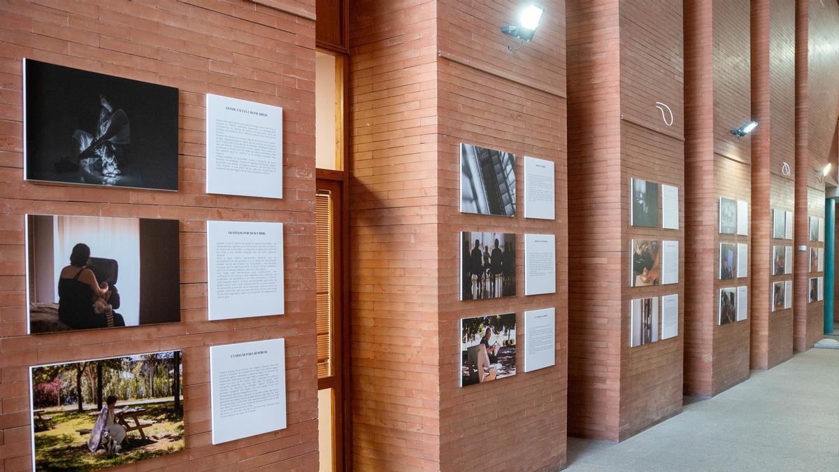 La exposición Fotovoz, en el Centro Cultural Alcazaba de Mérida.