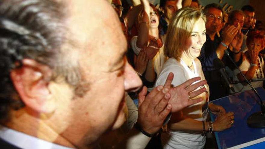 Joaquín Ripoll junto a Sonia Castedo en la fiesta del PP.