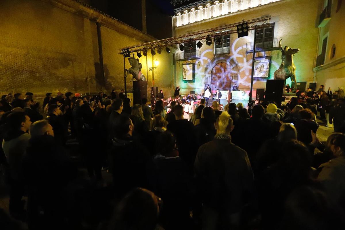 El público ha acudido a la llamada del rap.