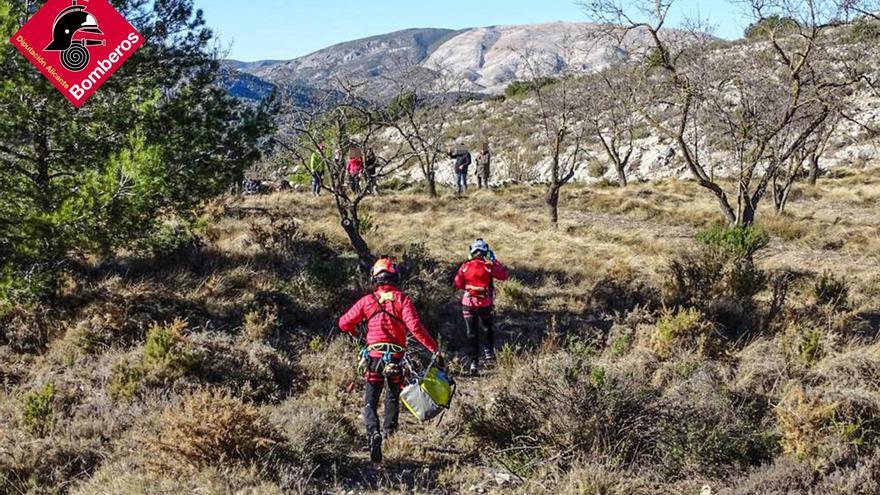 Evacuada en helicóptero una excursionista de 79 años accidentada en Castell de Castells