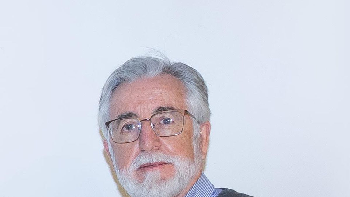 El escritor, Antonio Paniagua.