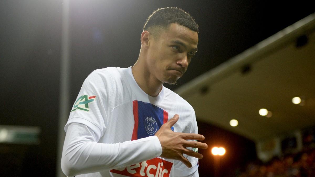Hugo Ekitike celebra su gol en la Copa de Francia