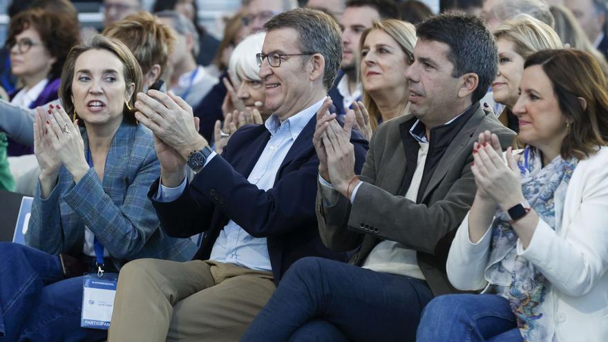 Cuca Gamarra, Alberto Núñez Feijóo, Carlos Mazón y María José Catalá, en la sesión de la mañana. | KAI FORSTERLING / EFE