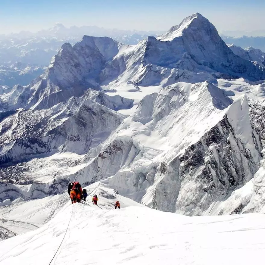 Jesús Calleja, sobre la realidad actual del Everest: "No me parece ni ético, ni lógico"