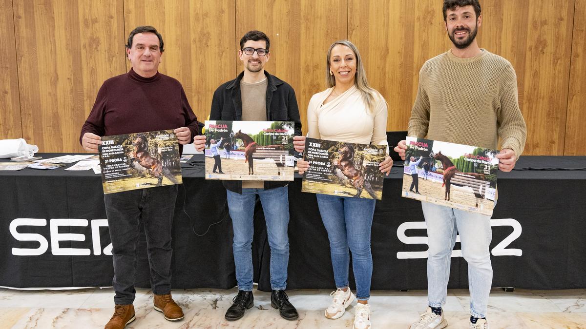 Jacobo Pérez Paz, por la izquierda, con Anxo Rei, Chus Campos y Mariño