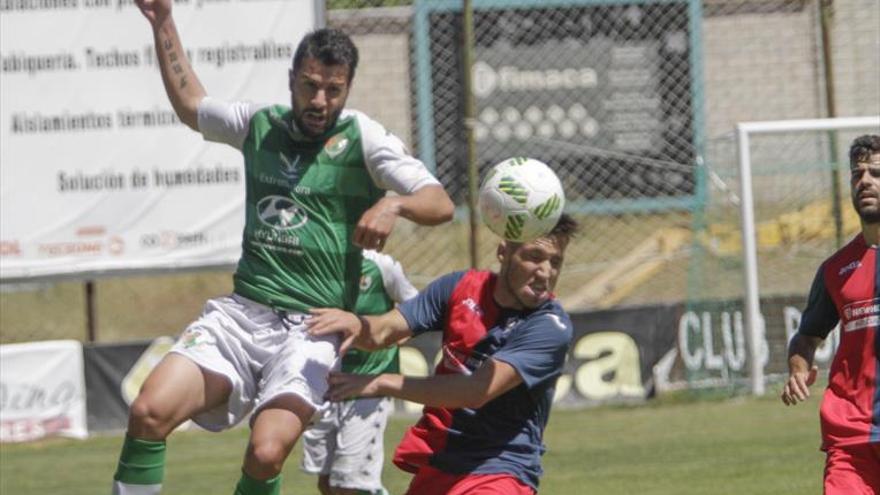 El Valdivia prepara la nueva temporada con una plantilla renovada al máximo