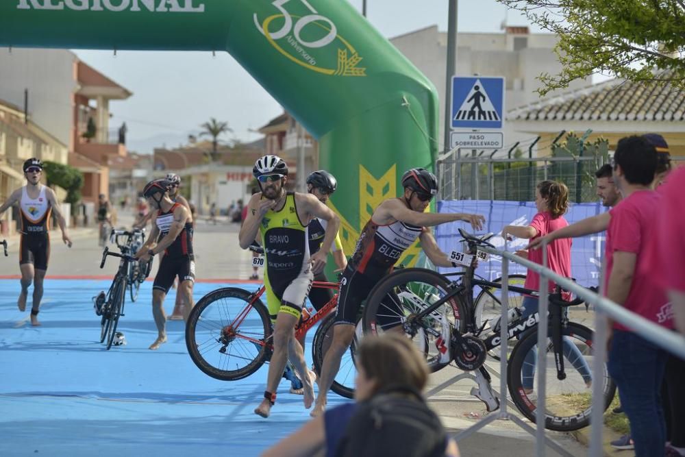 Llegada a la meta del Triatlón Villa de Fuente Álamo