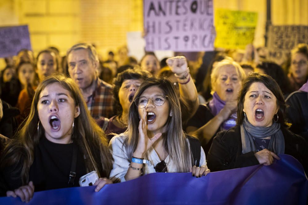 Protesta feminista contra la sentencia de la manada de Manresa en València