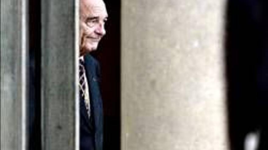 La justicia imputa a Chirac por malversación de dinero público