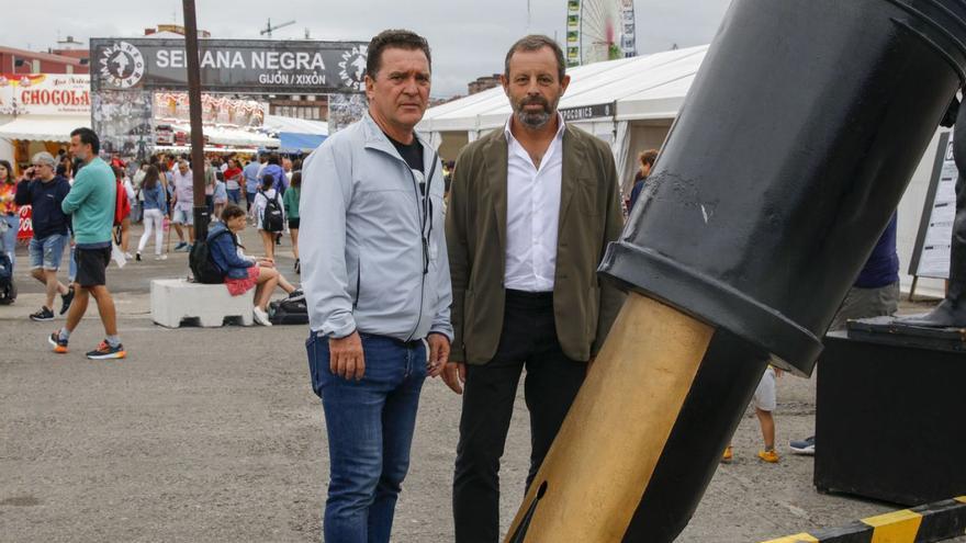 El expresidente del Barça Sandro Rosell, en su visita a Gijón: &quot;Vivimos en un sistema muy corrupto&quot;