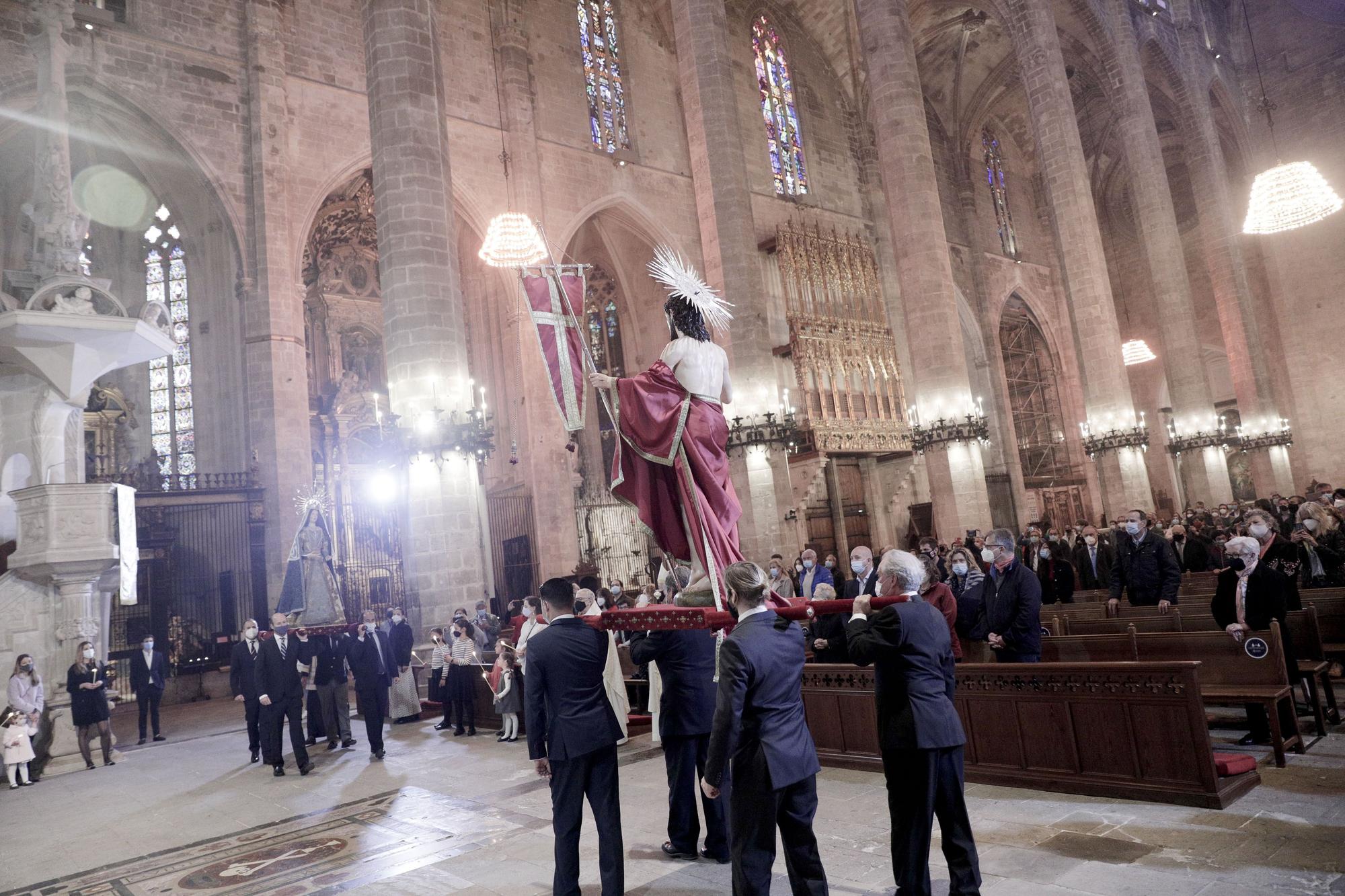 El obispo Taltavull preside la Misa de Pascua en la Catedral