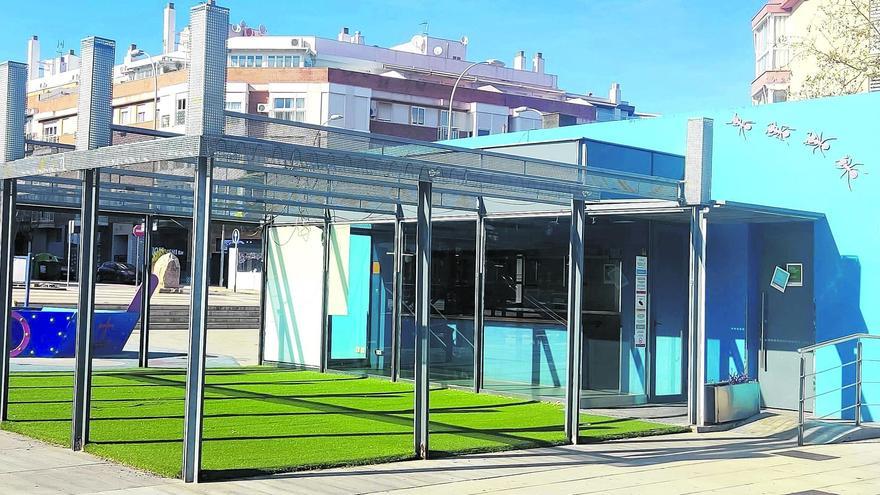 Cuatro empresas optan a gestionar la cafetería de la plaza de Les Corts de Benicàssim