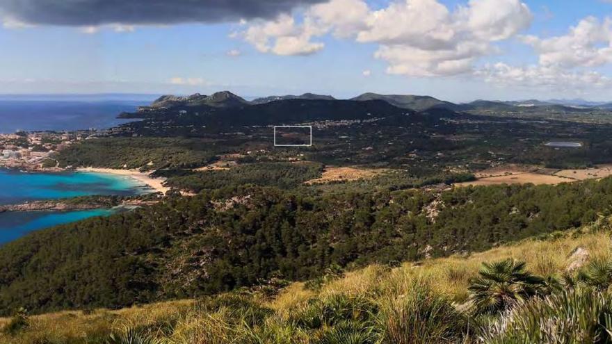 El Govern autoriza un parque fotovoltaico de 2,2 hectáreas junto a Cala Agulla