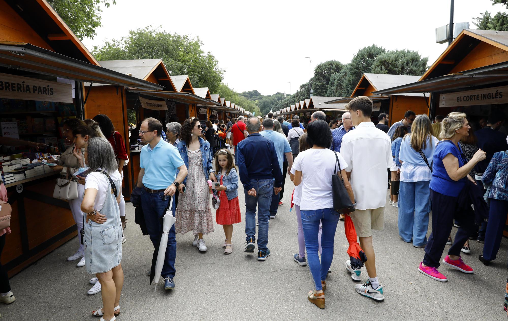 En imágenes | Inauguración de la Feria del Libro de Zaragoza