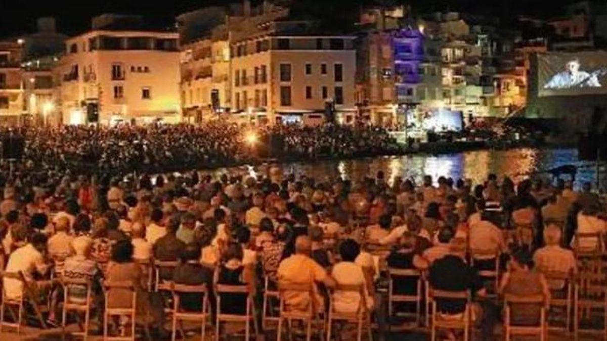 La cantada d'havaneres de l'Escala, en una passada edició.