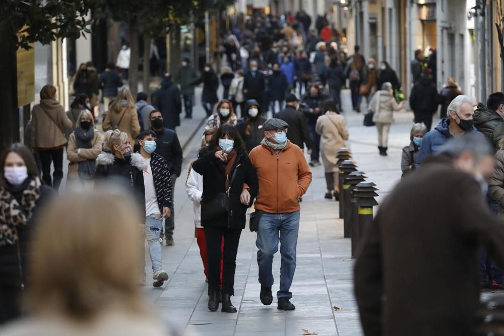 Col·lapse de vehicles i ciutadans a la ciutat de Girona