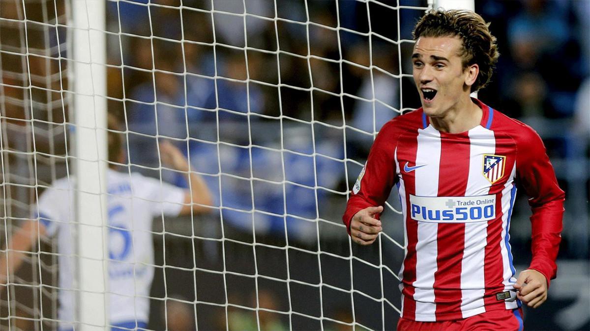 Griezmann celebra el segundo gol Atlético en casa del Málaga