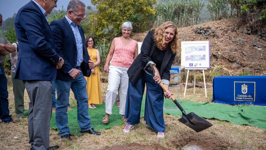 Colocación de la primera piedra de la ampliación de la Residencia de Mayores de Valleseco