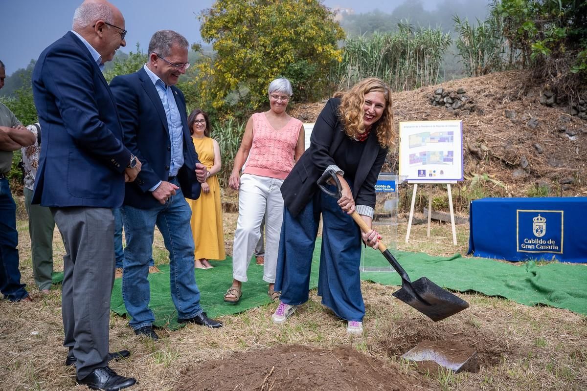 Colocación de la primera piedra de la ampliación de la Residencia de Mayores de Valleseco