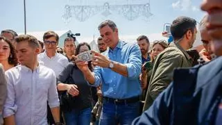 Pedro Sánchez visita por sorpresa la Feria de Abril de Barcelona