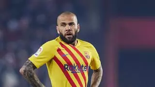 Alves está dispuesto a llevar una pulsera telemática que evite su huida