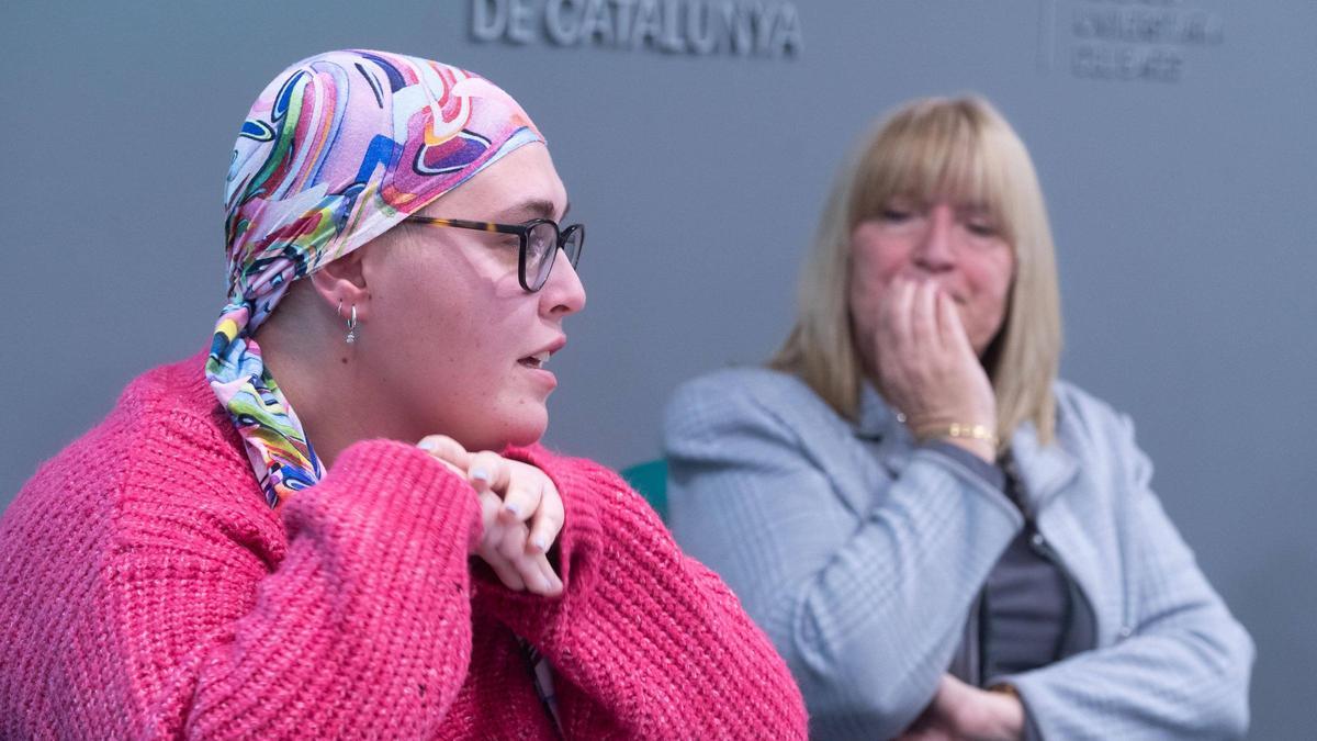 Edna Avilés, estudiant d'UManresa, durant la xerrada 'Conviure amb el càncer'