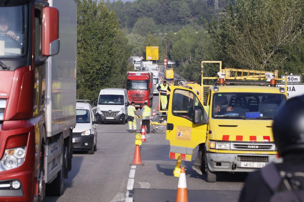 Cues a la C-66 i a l''autopista per unes obres a Sant Julià de Ramis