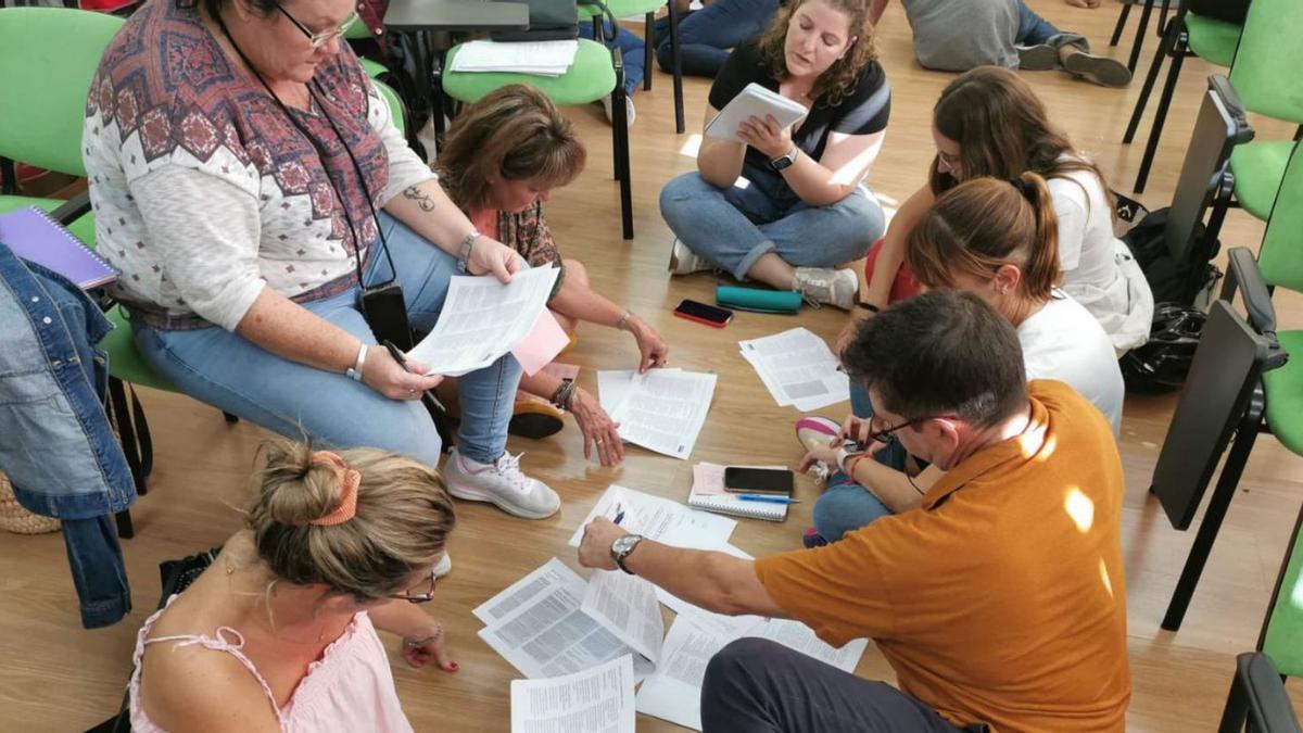 Profesores formándose sobre la metodología LOMLOE