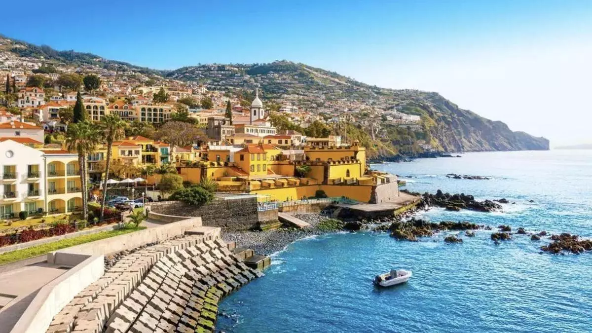 La ciudad europea perfecta para mayores de 65 años: una antigua ciudad balneario frente al Atlántico conocida como la capital de la eterna primavera